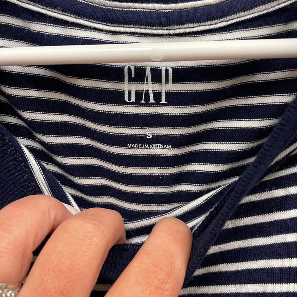 Gap Women’s dress NWT - Picture 3 of 4